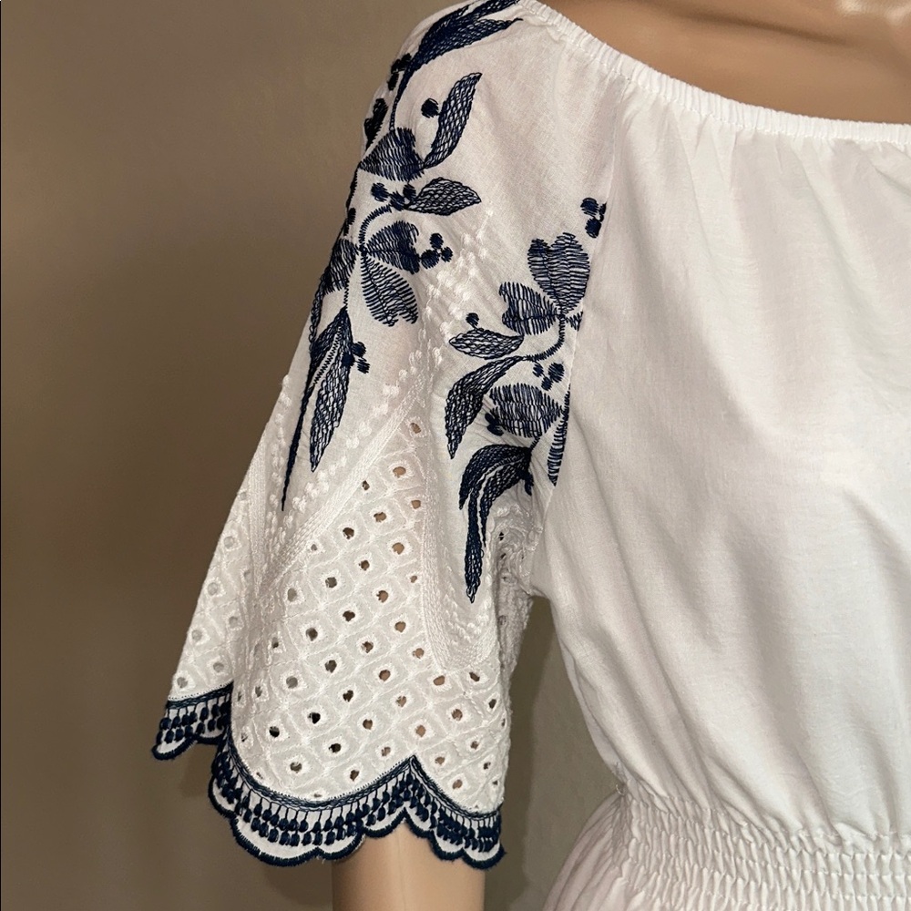 Kindred Elegant White and Blue Embroidered Dress Size S. - Picture 6 of 16